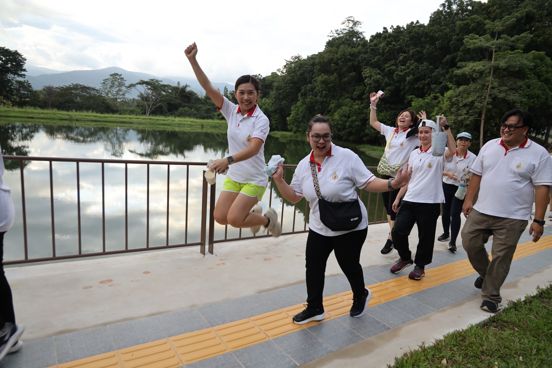 MFU News : Walk_n_Run_with_President__10_.JPG